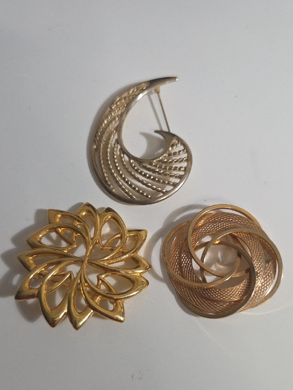 Gold-Tone Swirl and Floral Brooch Set - Elegant Women’s Jewelry